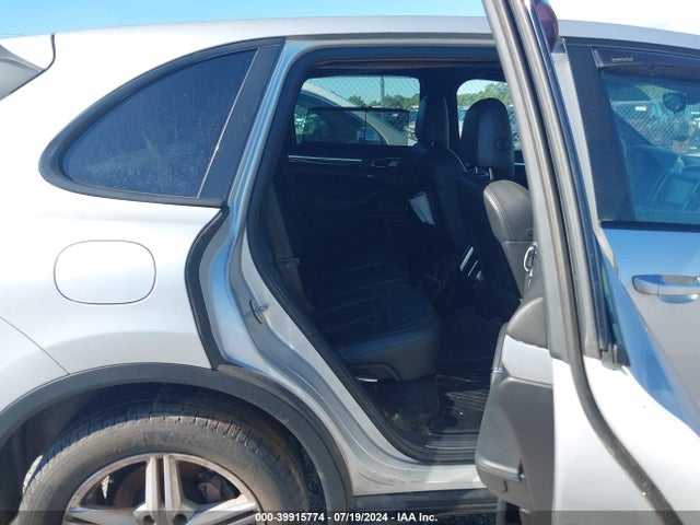 2011 PORSCHE CAYENNE WP1AB2A22BLA45760 Photo 7