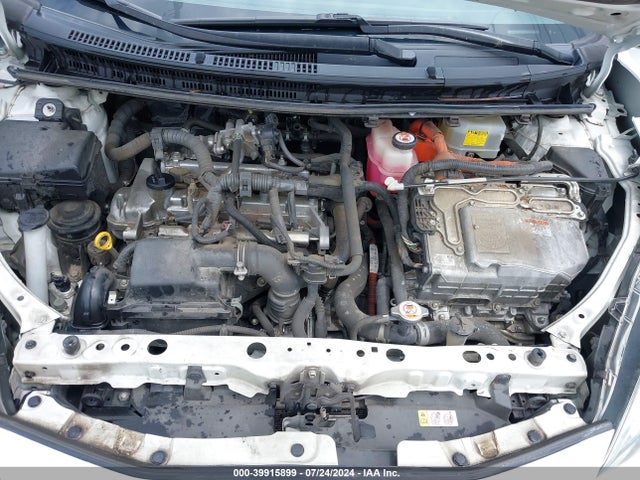 Toyota Prius C Four 2018 JTDKDTB31J1612094 Image 10