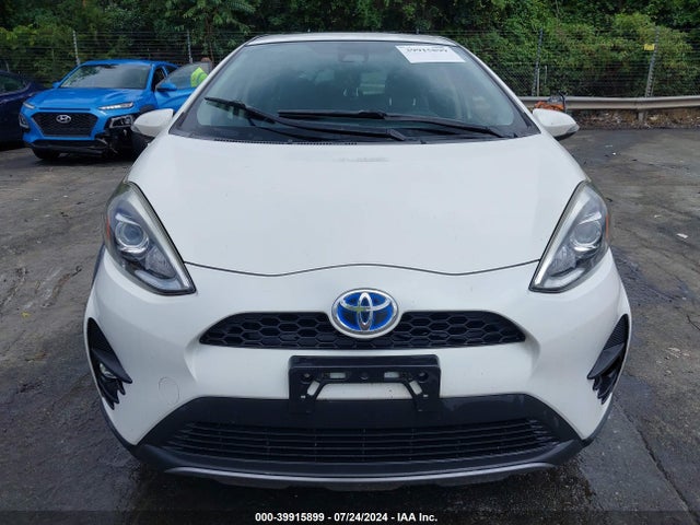 Toyota Prius C Four 2018 JTDKDTB31J1612094 Image 12