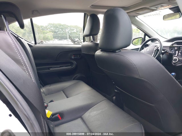 Toyota Prius C Four 2018 JTDKDTB31J1612094 Image 8