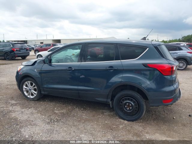 1FMCU0GD0KUB11388 Ford ESCAPE SE