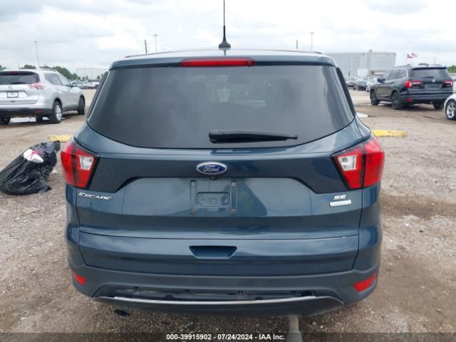 1FMCU0GD0KUB11388 Ford ESCAPE SE