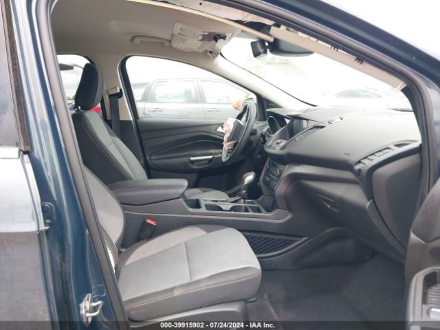 1FMCU0GD0KUB11388 Ford ESCAPE SE