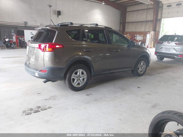 Toyota RAV4 LE 2014 JTMBFREV9ED075974 Image 4