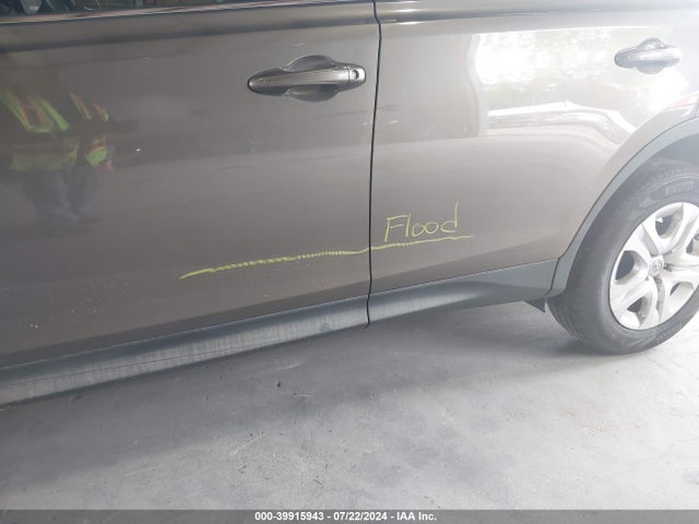 Toyota RAV4 LE 2014 JTMBFREV9ED075974 Image 6