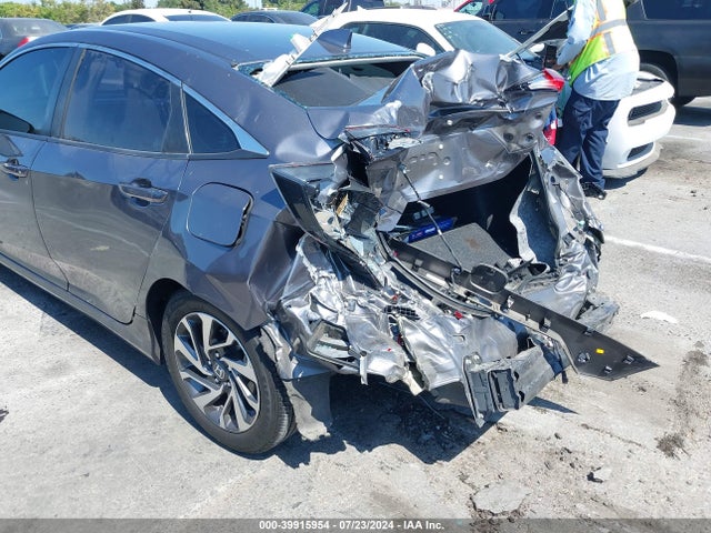 Honda k20c2 2018 2HGFC2F77JH577088 Image 19