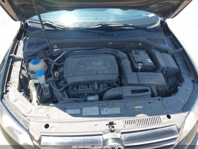 1VWAT7A3XFC098200 Volkswagen Passat 1.8t Limited Edition