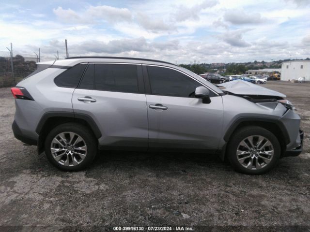 2T3A1RFVXMC236523 Toyota Rav4 Xle Premium