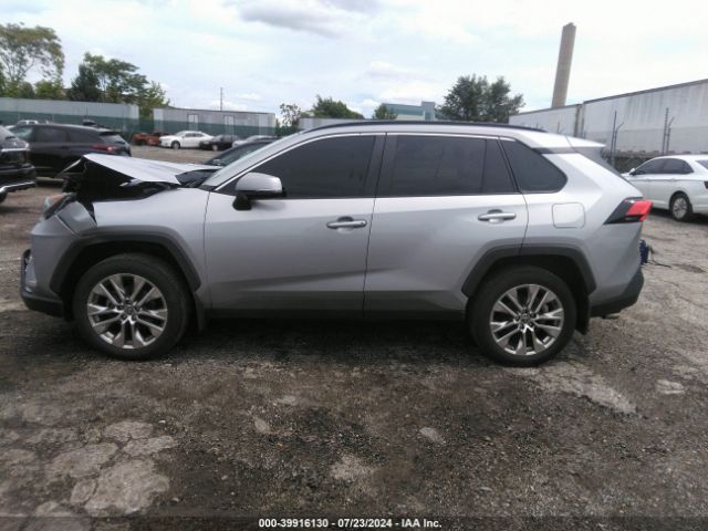 2T3A1RFVXMC236523 Toyota Rav4 Xle Premium