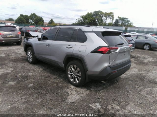 2T3A1RFVXMC236523 Toyota Rav4 Xle Premium