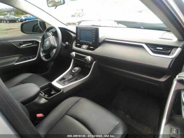 2T3A1RFVXMC236523 Toyota Rav4 Xle Premium
