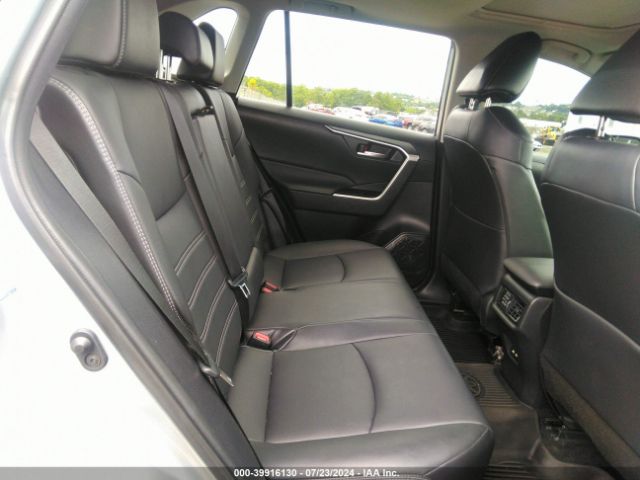 2T3A1RFVXMC236523 Toyota Rav4 Xle Premium