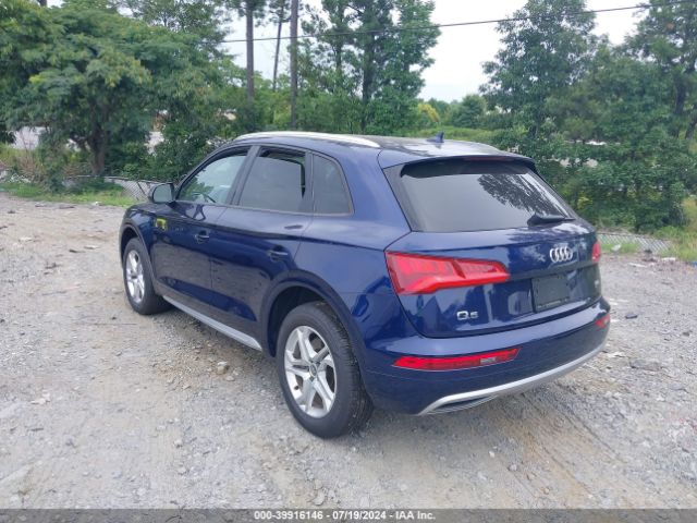 2018 AUDI Q5 WA1ANAFY3J2044129 Photo 2