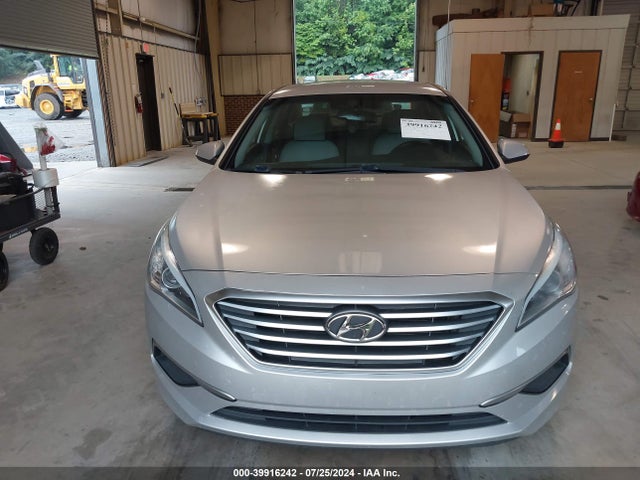 Hyundai SONATA SE 2016 5NPE24AF7GH372281 Image 12