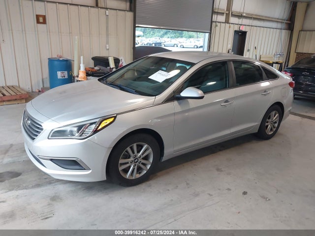 Hyundai SONATA SE 2016 5NPE24AF7GH372281 Image 2