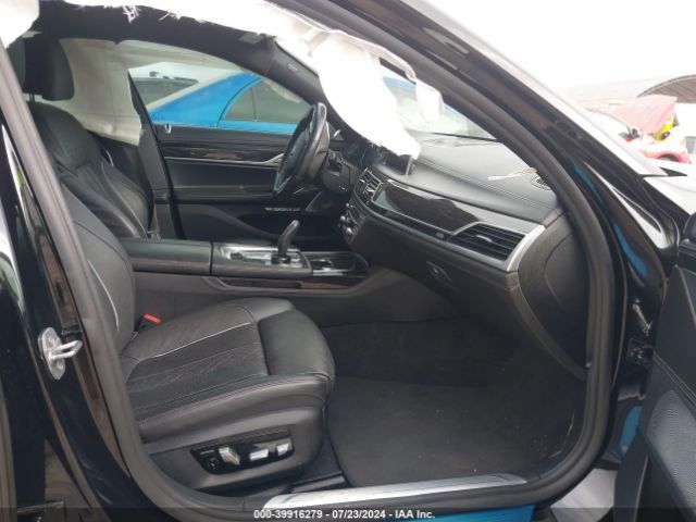 WBA7F0C55JGM24042 BMW 750i