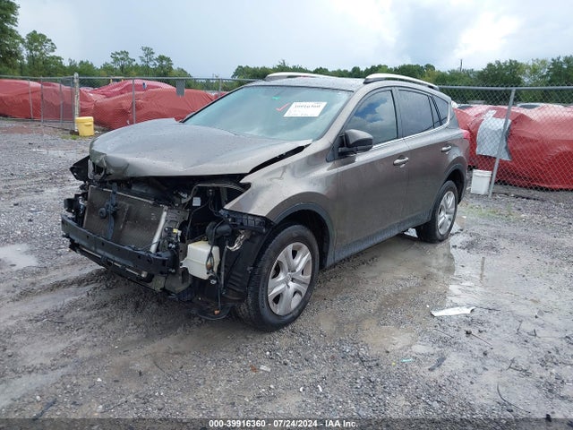 Toyota RAV4 LE 2015 JTMZFREV0FD044693 Image 2