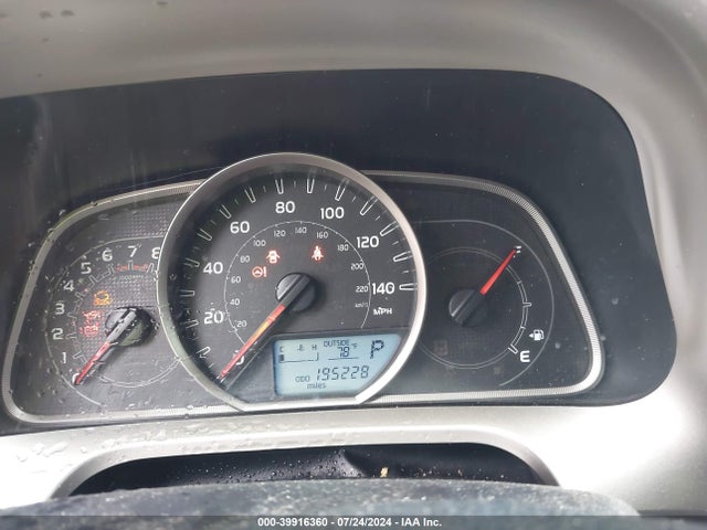 Toyota RAV4 LE 2015 JTMZFREV0FD044693 Image 7