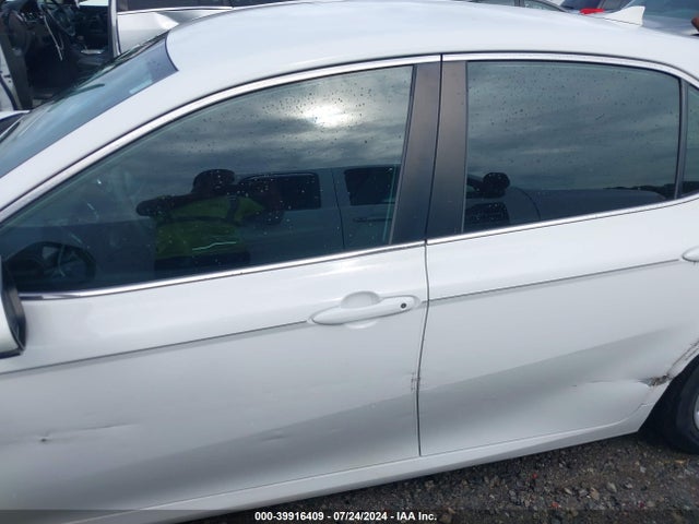 Toyota CAMRY LE 2020 4T1C11AK4LU370277 Image 14