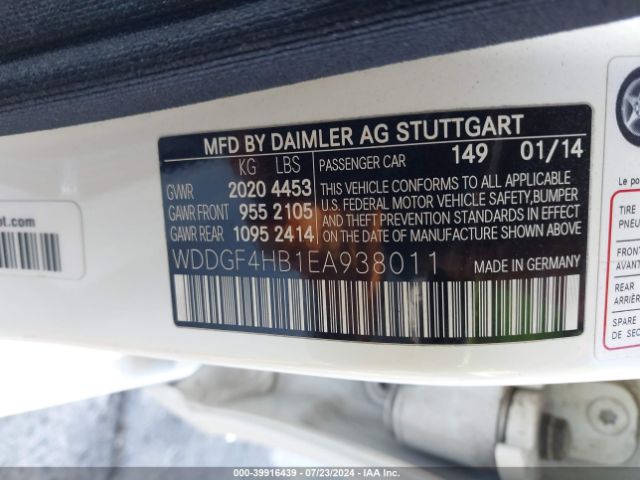 WDDGF4HB1EA938011 Mercedes-Benz C 250