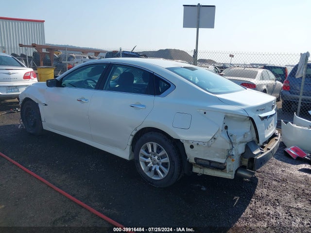 Nissan Altima 2.5 S 2014 1N4AL3AP4EN215034 Image 3