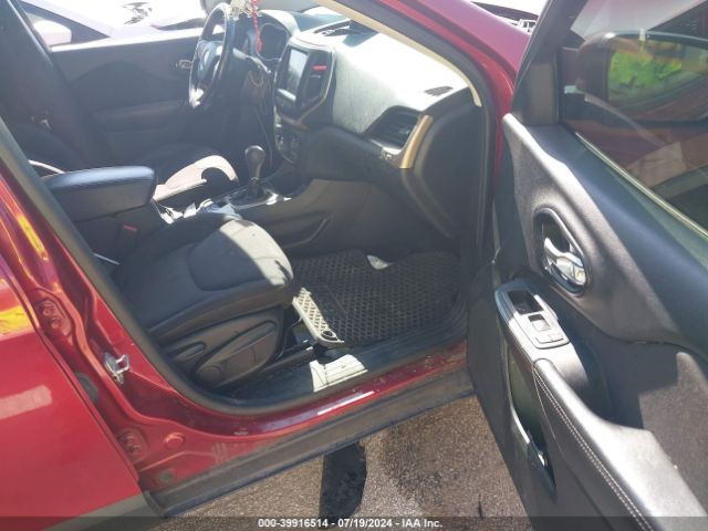 1C4PJLCB4FW706811 Jeep Cherokee Latitude