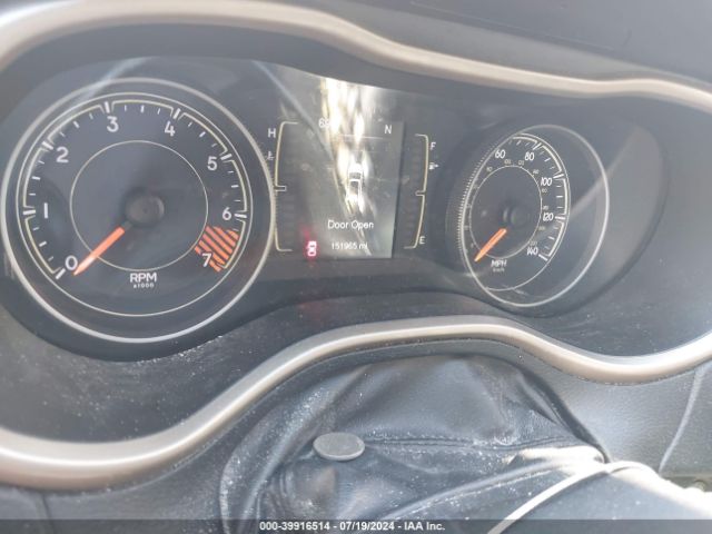 1C4PJLCB4FW706811 Jeep Cherokee Latitude
