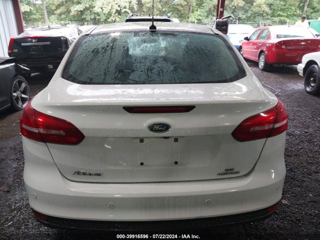 Ford FOCUS SE 2016 1FADP3F22GL374860 Image 17