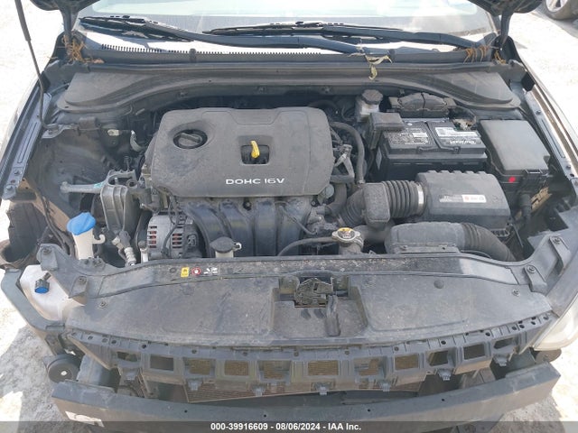 Hyundai ELANTRA SE 2017 5NPD74LF2HH133149 Image 10