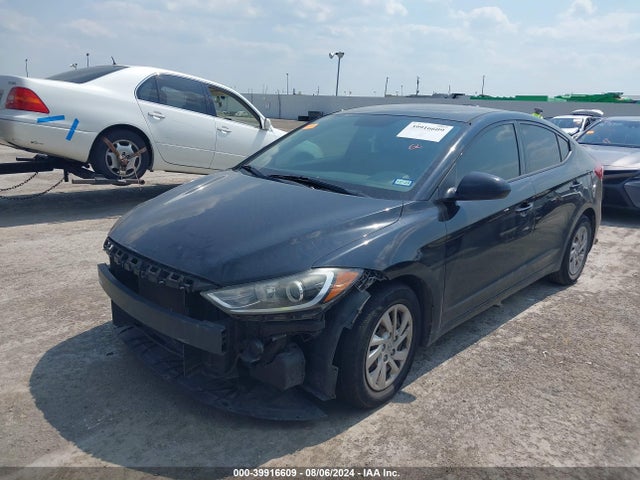 Hyundai ELANTRA SE 2017 5NPD74LF2HH133149 Image 2