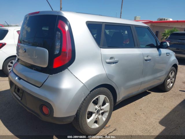 KNDJN2A2XJ7622101 KIA Soul