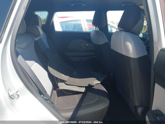 KNDJN2A2XJ7622101 KIA Soul