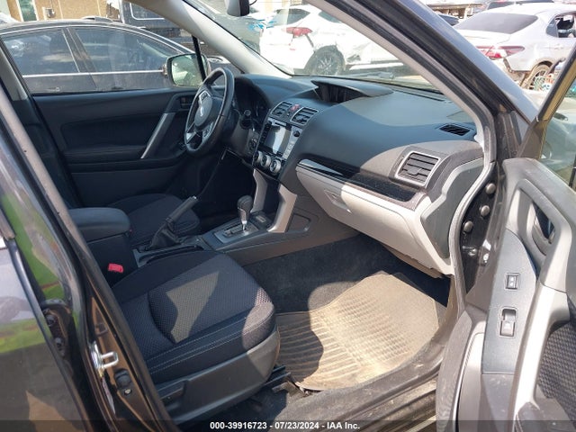 Subaru Forester 2.5i Limited 2018 JF2SJAJC7JH597723 Image 5
