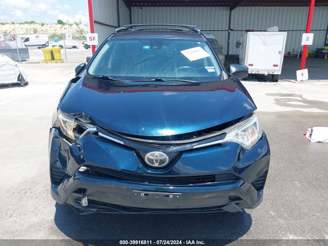 Toyota RAV4 LE 2018 JTMZFREV5JJ736233 Image 12