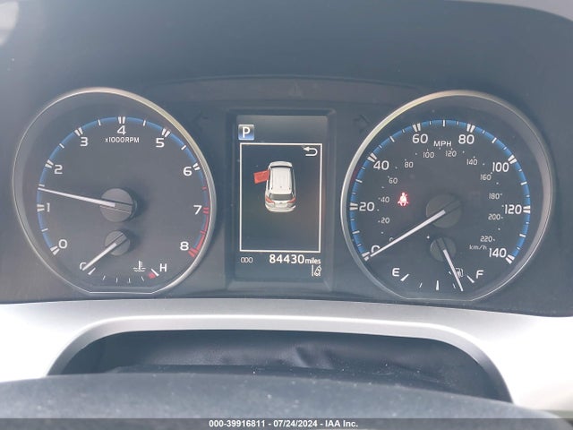 Toyota RAV4 LE 2018 JTMZFREV5JJ736233 Image 15