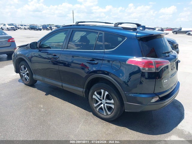 Toyota RAV4 LE 2018 JTMZFREV5JJ736233 Image 3