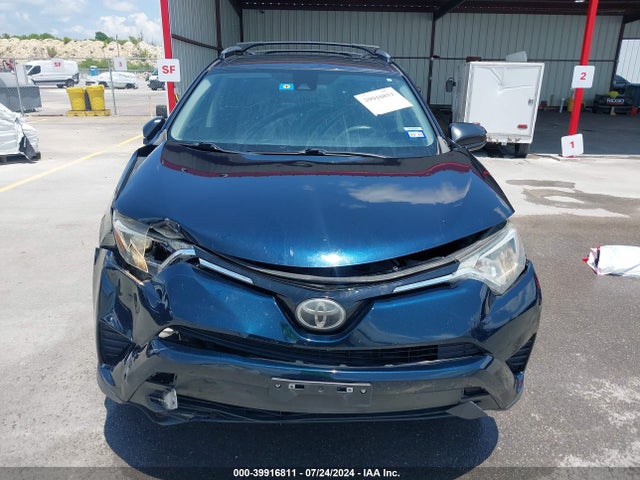 Toyota RAV4 LE 2018 JTMZFREV5JJ736233 Image 6