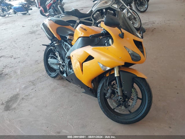 39916951 :رقم المزاد ، JKAZXCD1X6A013925 vin ، 2006 Kawasaki Zx1000 D6f مزاد بيع