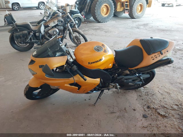 39916951 :رقم المزاد ، JKAZXCD1X6A013925 vin ، 2006 Kawasaki Zx1000 D6f مزاد بيع