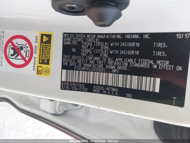 Toyota Highlander Le 2018 5TDZARFH3JS033031 Image 18