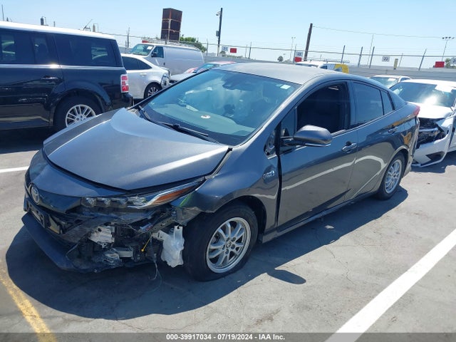Toyota Prius Prime Premium 2017 JTDKARFP9H3057743 Image 2