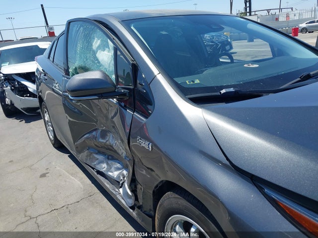 Toyota Prius Prime Premium 2017 JTDKARFP9H3057743 Image 6