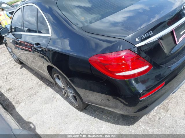WDDZF4JB4HA230746 Mercedes-Benz E 300