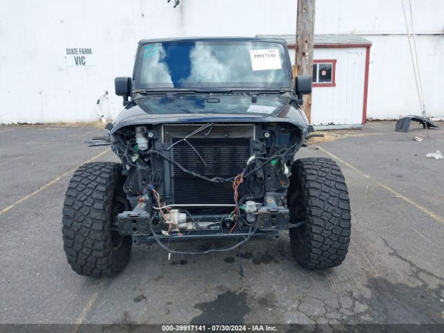 1C4BJWFG8EL214060 Jeep Wrangler Unlimited Rubicon