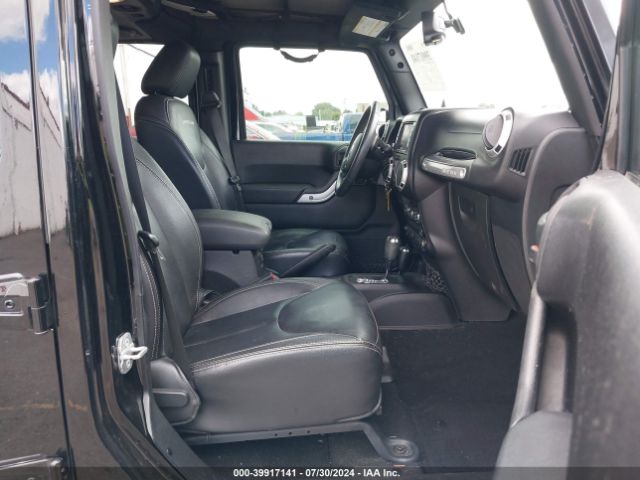 1C4BJWFG8EL214060 Jeep Wrangler Unlimited Rubicon