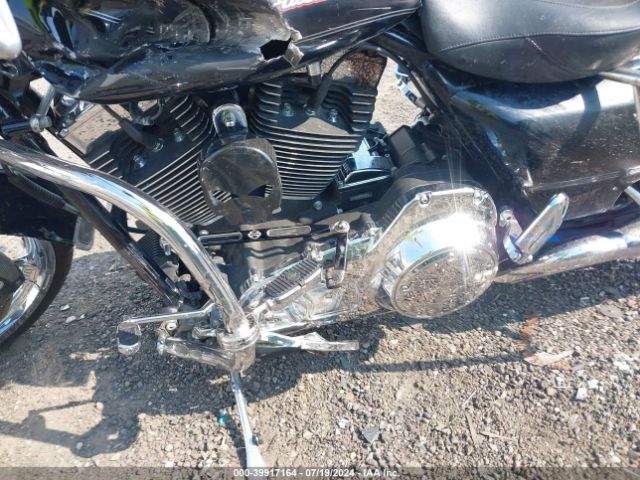 2011 HARLEY-DAVIDSON FLHR 1HD1FB415BB643001 Photo 8