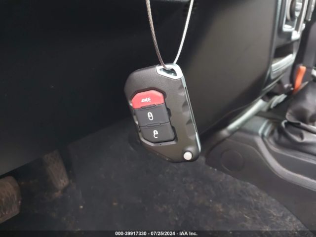 1C4HJXDG7KW585837 Jeep Wrangler Unlimited Sport 4x4