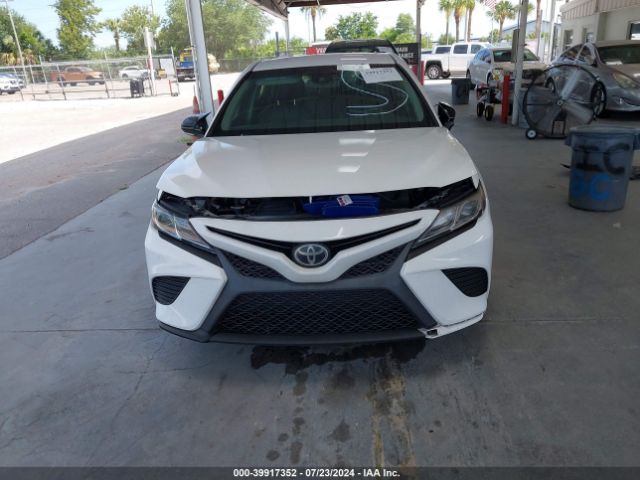 4T1B11HK3JU129020 Toyota CAMRY SE