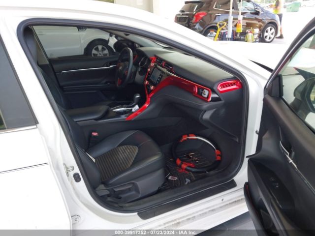 4T1B11HK3JU129020 Toyota CAMRY SE