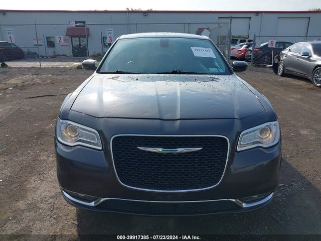 Chrysler 300 Anniversary Edition 2016 2C3CCARG1GH225094 Image 12